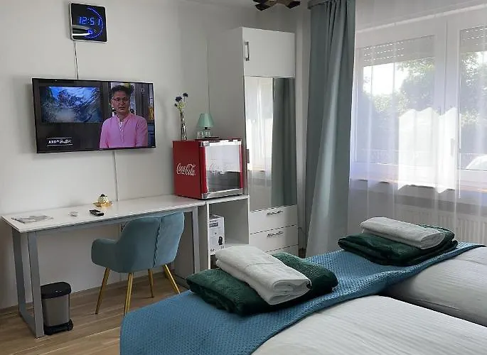 Diamanthaus Deluxe 8 *